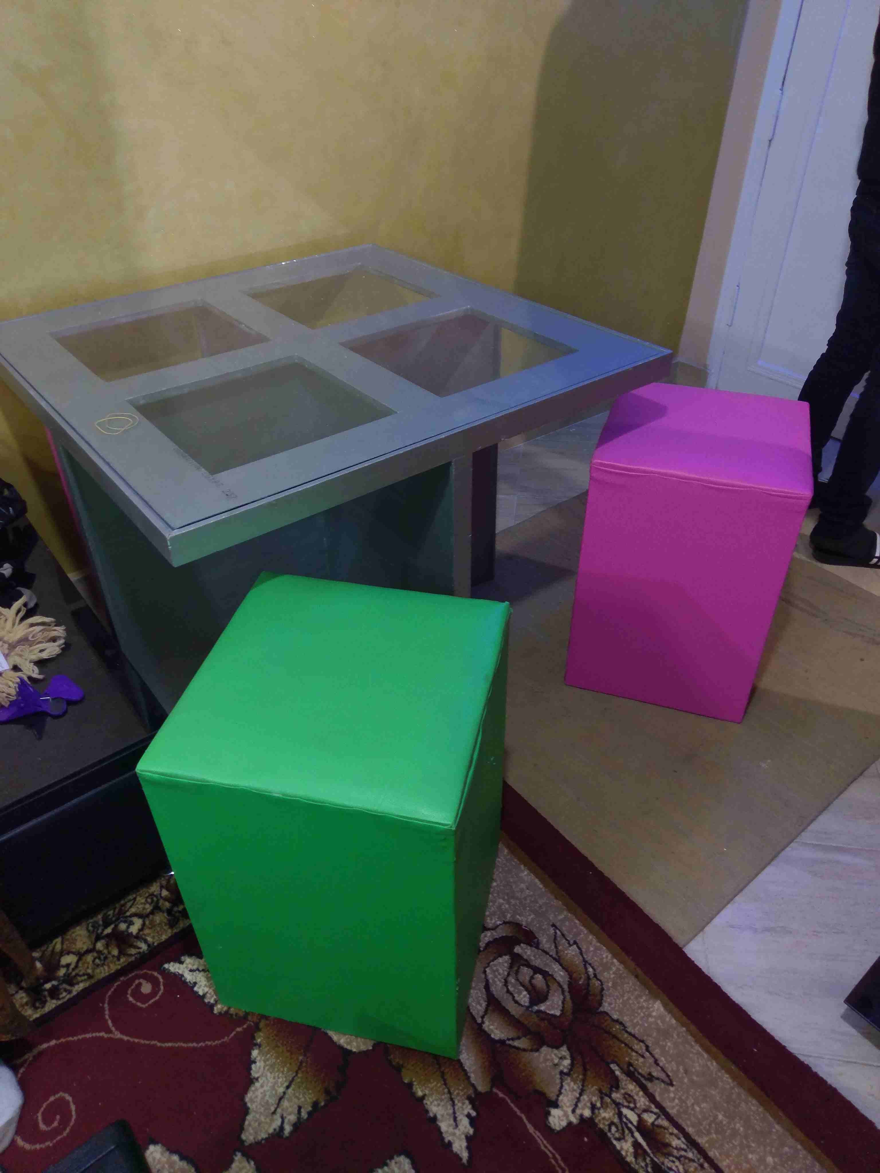 سفره متر في متر باربع بوفات الوان
لا تنسَ أنك شاهدت هذا الإعلان في عنكبوت
ترابيزه سفره اللون فضي...