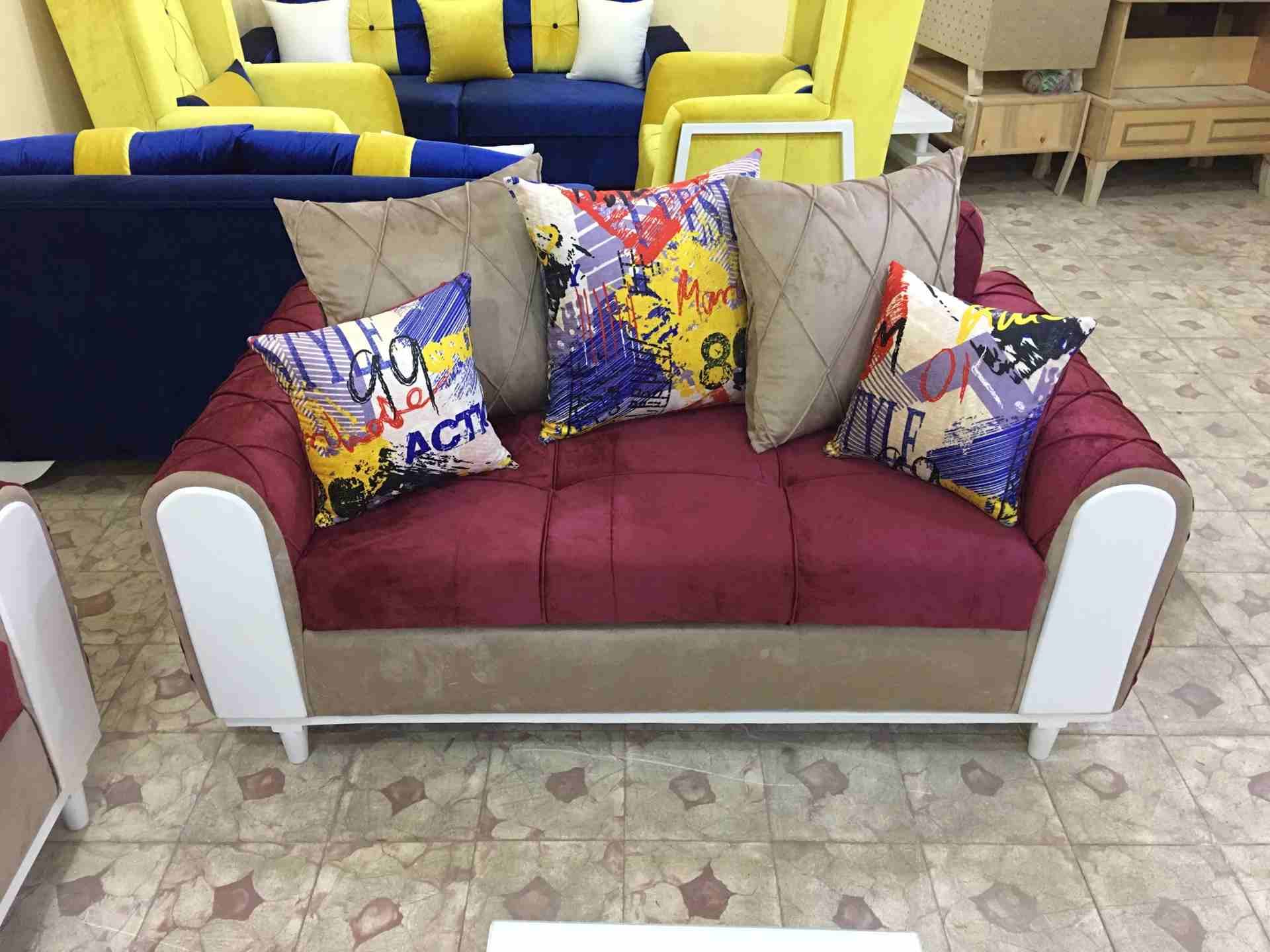 صالون مدهب
لا تنسَ أنك شاهدت هذا الإعلان في عنكبوت
صالون مدهب مكون من كنبة كبيره و4 فتيه وطربيزه...