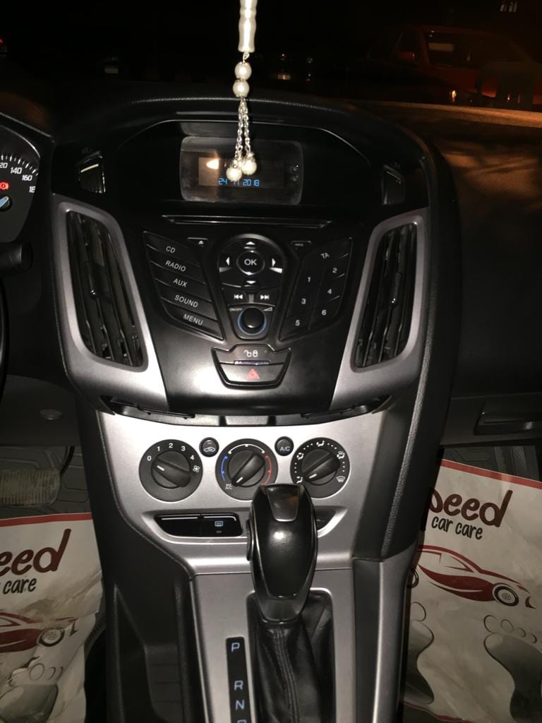 فورد فوكاس 2104
لا تنسَ أنك شاهدت هذا الإعلان في عنكبوت
السيارة فئة اولى فبريكة بالكامل دواخل...