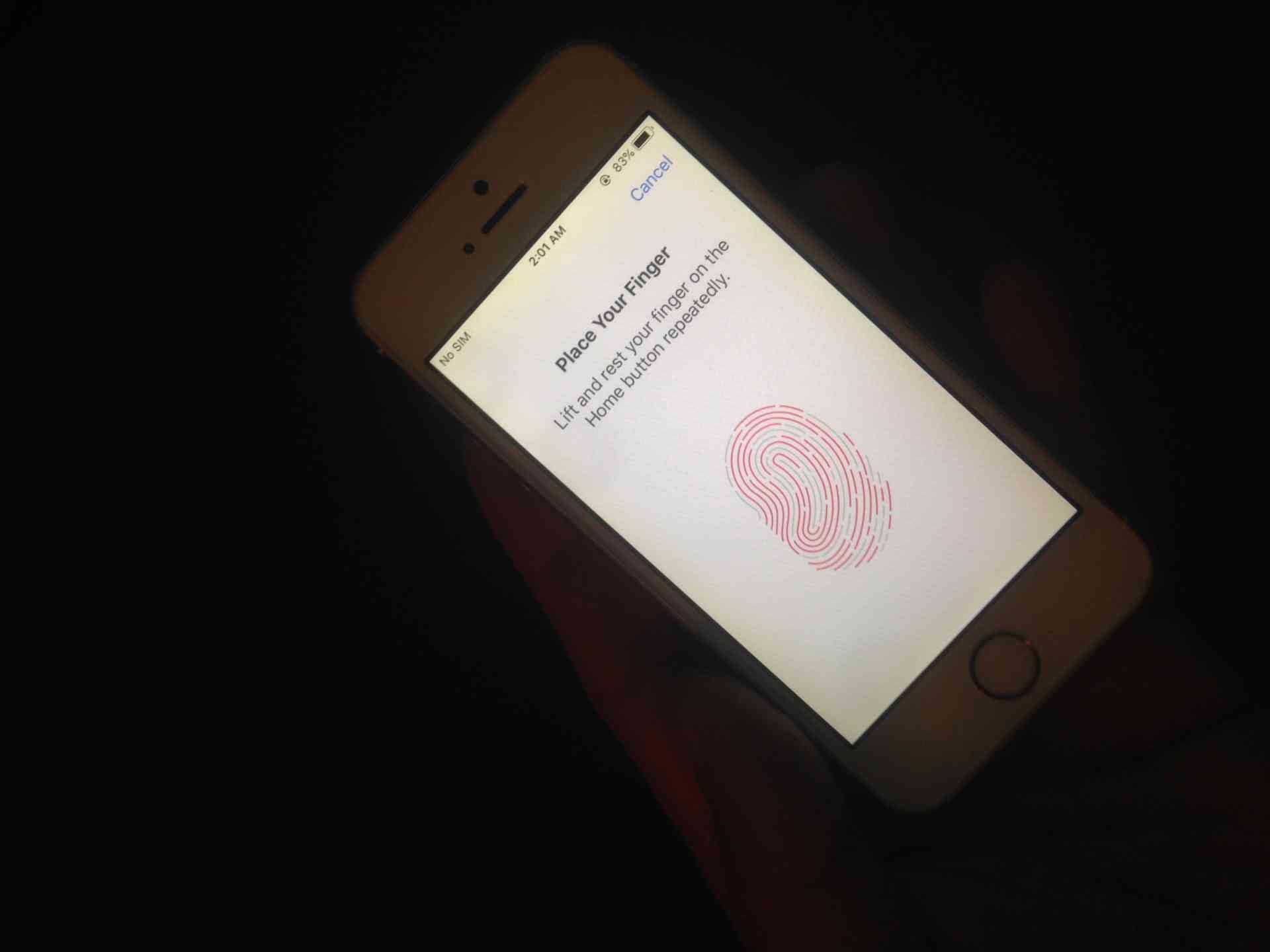 iphone5s بصمة ممتازه وبطارية قويه
لا تنسَ أنك شاهدت هذا الإعلان في عنكبوت
Iphone5s gold
مس...