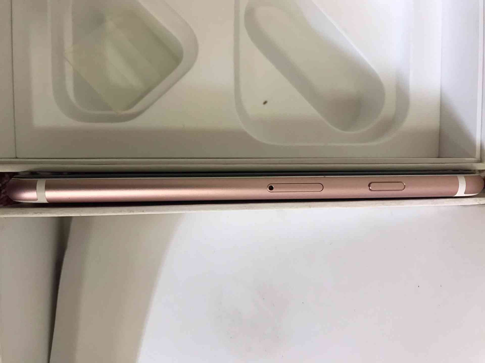 iphone 6s 64g rose gold
لا تنسَ أنك شاهدت هذا الإعلان في عنكبوت
الجهاز حالته ممتازه معاه جميع...