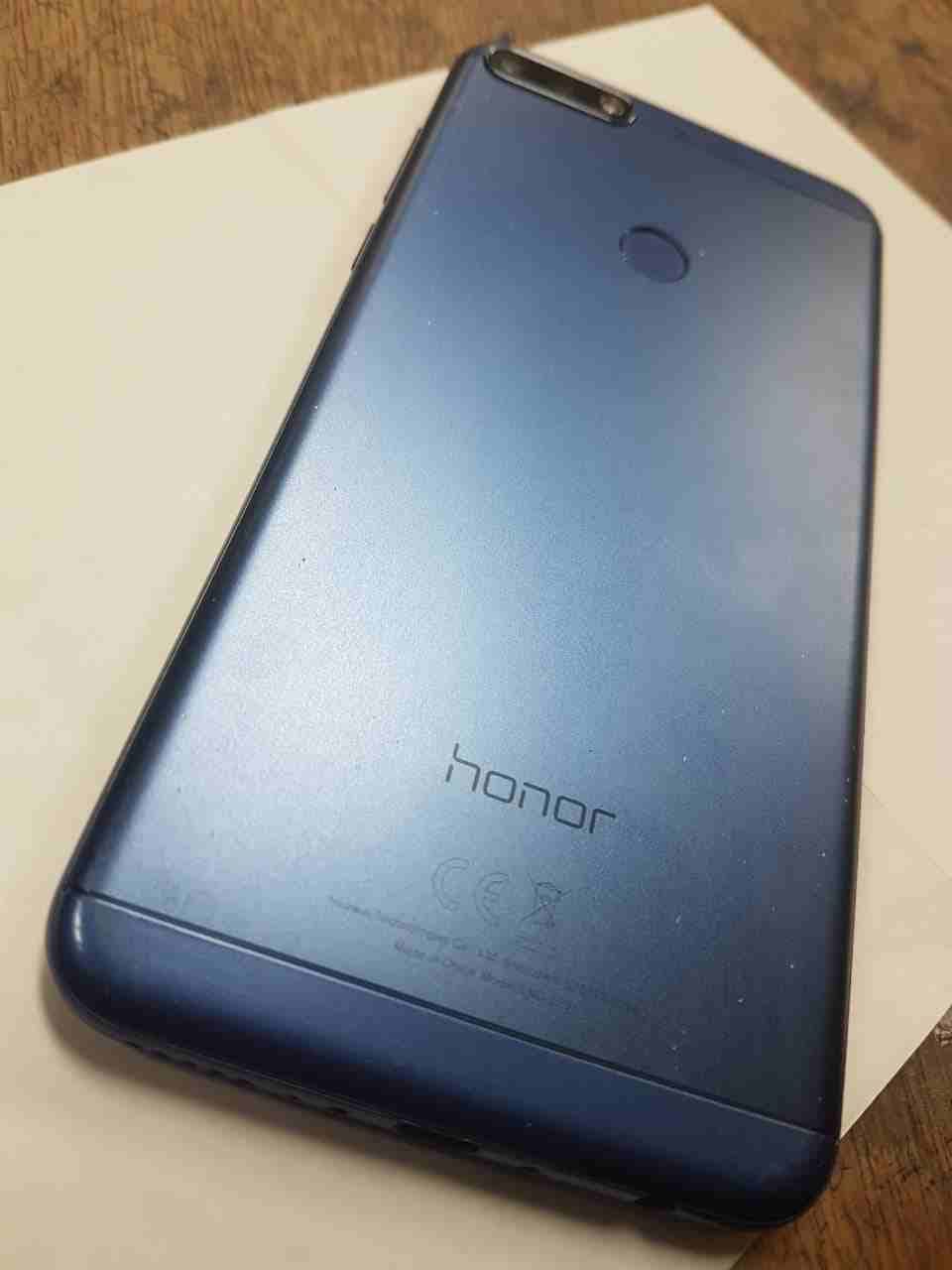 Honor 7C 2018 بالضمان والفاتورة الضريبية بحاله الزيرووو
لا تنسَ أنك شاهدت هذا الإعلان في عنكبوت
H...