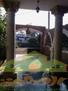 كود 3243
فيلا مساحه 180 م ومبانى مساحه 125 م
مبنى 3 ادوار ورووف واجهه 8 م
الفيلا تطل على حديقه وجراج خاص للسياره
الارضى رسيبشن مفتوح ومطبخ وحمام سوبر لوكس
الاول 3 غرف ورسيبشن قطعتين وحمام...