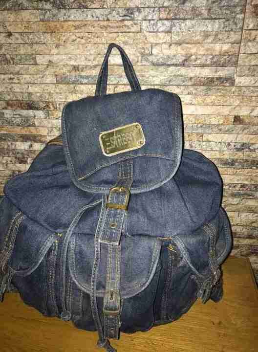 jeans in a very good condition used once
لا تنسَ أنك شاهدت هذا الإعلان في عنكبوت
Used only on...