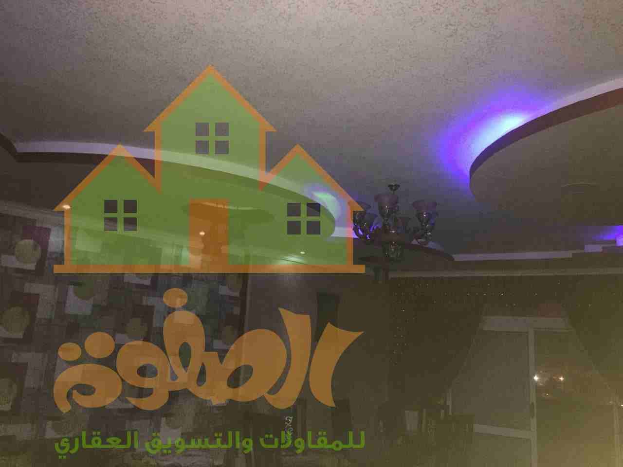 شقه 155 م
3 غرف ورسيبشن كبير ومطبخ وحمام
دور سادس علوى
تشطيب الترا سوبر لوكس
كهربا مياه غاز حصه فى الارض
برج حديث مدخل رخام 2 اسانسير
سعر المتر 10 الاف قابل للتفاوض
محيط كليه علوم
للمعاينه وال...