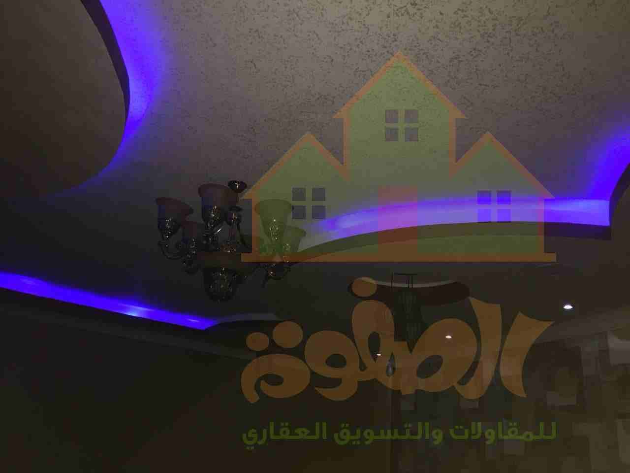 شقه 155 م
3 غرف ورسيبشن كبير ومطبخ وحمام
دور سادس علوى
تشطيب الترا سوبر لوكس
كهربا مياه غاز حصه فى الارض
برج حديث مدخل رخام 2 اسانسير
سعر المتر 10 الاف قابل للتفاوض
محيط كليه علوم
للمعاينه وال...