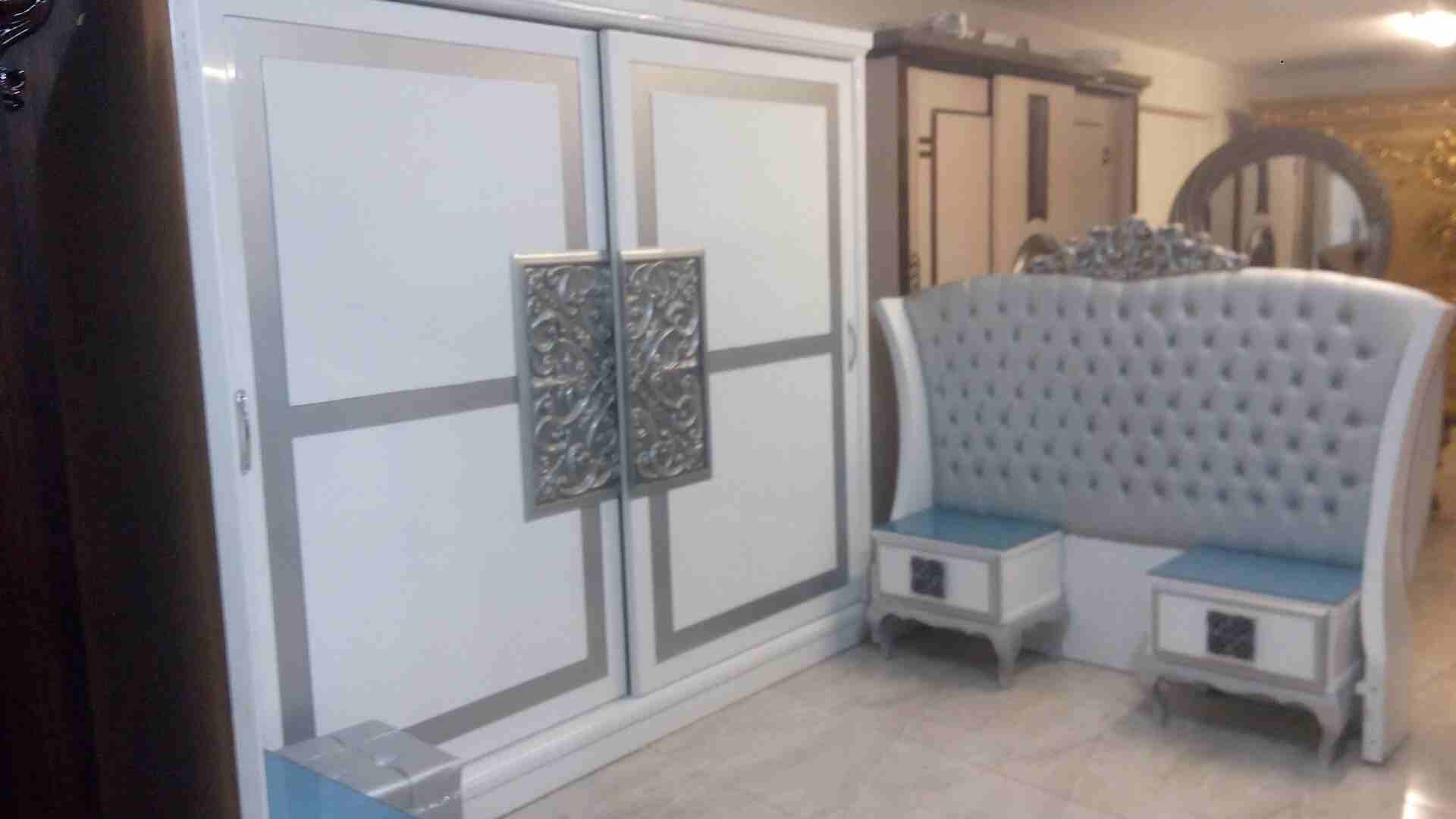 غرف نوم زان بضمان 50سنه عندنا وبس
لا تنسَ أنك شاهدت هذا الإعلان في عنكبوت
المكونات دولاب سرير170ت...
