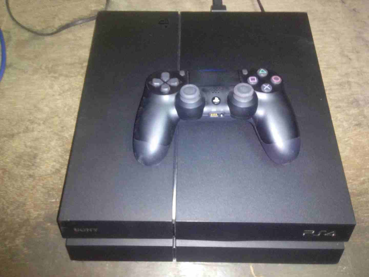 جهازين بلاى ستيشن ps4 هارد 500 جيجا
لا تنسَ أنك شاهدت هذا الإعلان في عنكبوت
للبع 2 جهاز ps4 فور ا...