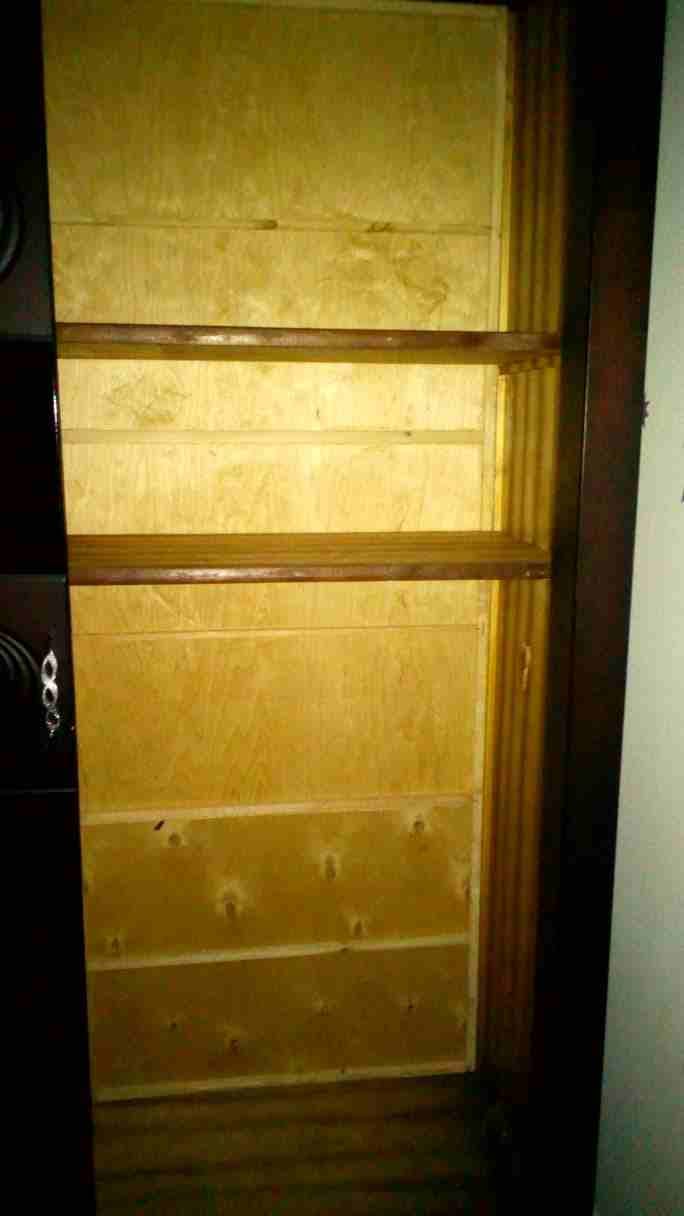 Bedroom Suite
لا تنسَ أنك شاهدت هذا الإعلان في عنكبوت
Bedroom suite (excluding mattress) up for s...