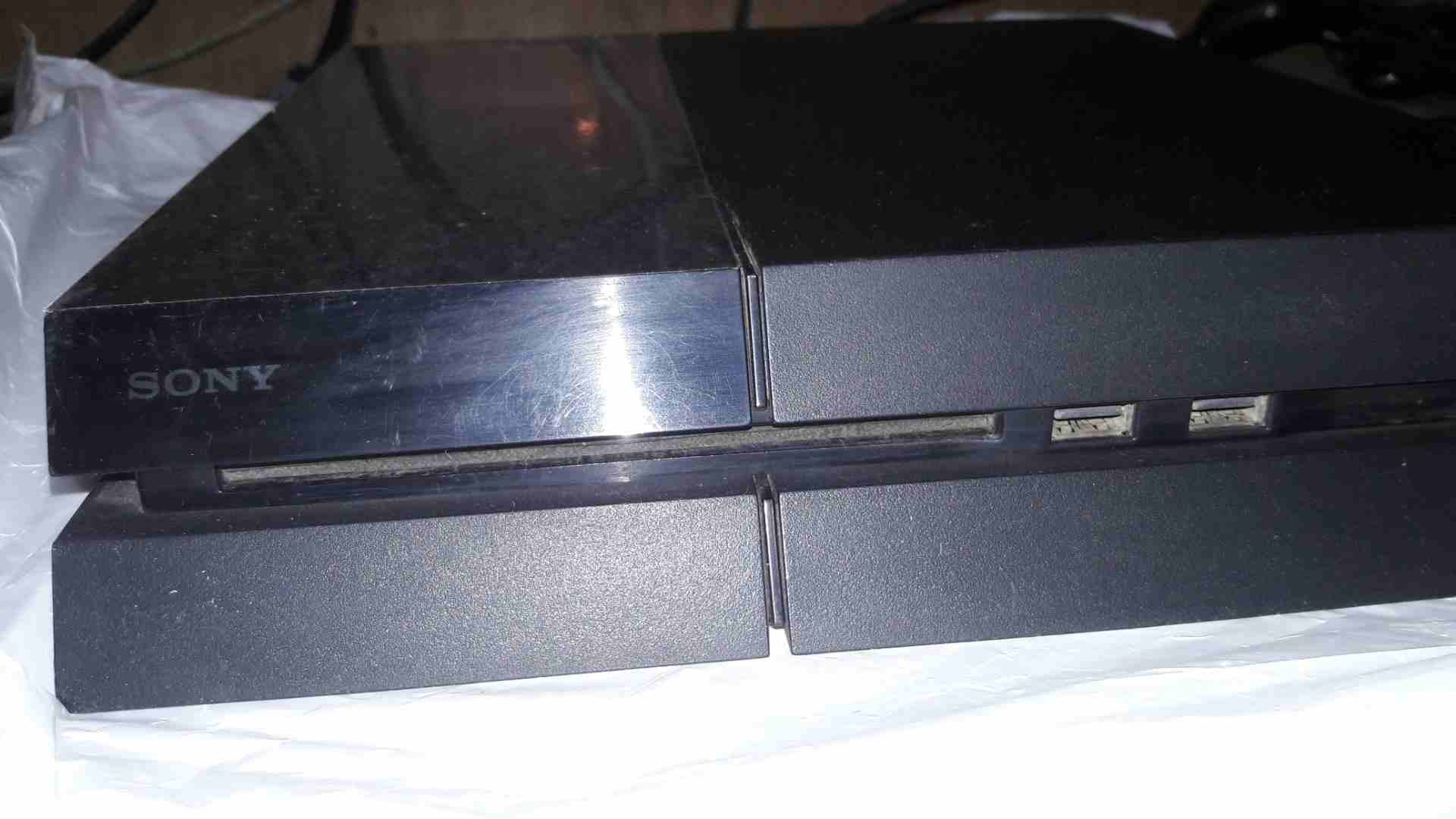 جهازين بلاى ستيشن ps4 هارد 500 جيجا
لا تنسَ أنك شاهدت هذا الإعلان في عنكبوت
للبع 2 جهاز ps4 فور ا...