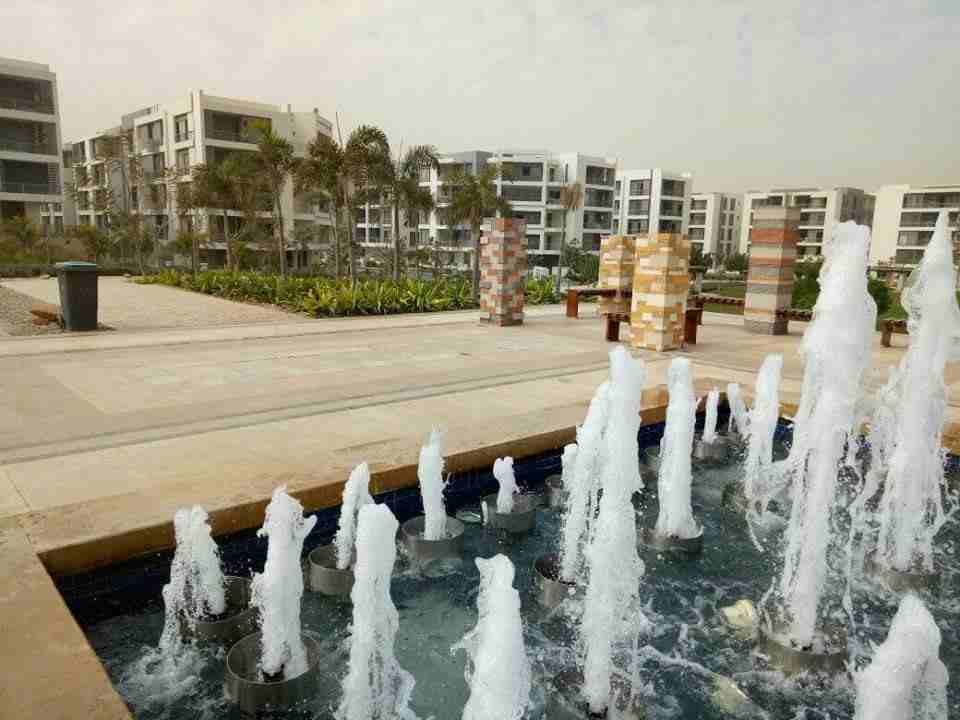 الحق اشتري شقة في كمبوند شاليا بالتجمع الأول بمساحة 124 متر (غرفتين- 2حمام- تراس-مطبخ-صالة) بحديقة مميزة المساحة بدون مقدم وتسهيلات في السداد و اقساط علي 6 سنوات بدون فوائد.
الكمبوند يتميز من موقعه ا...