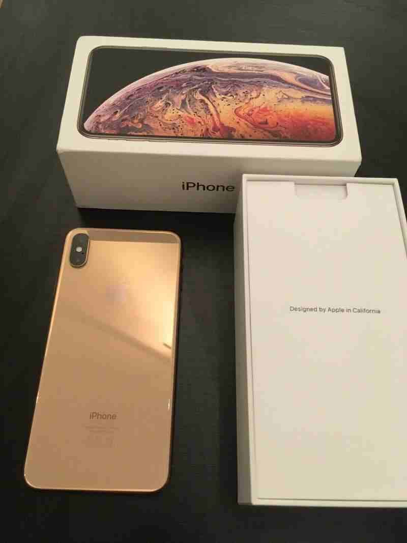 Condition:
Brand New Original Unlocked (Factory Sealed)
Purchased directly from the Apple Store
100% Authentic
Apple iPhone XS MAX -- $600
Apple iphone X GB -- $500
Apple iphone 8 PlusGB -- $450
A...