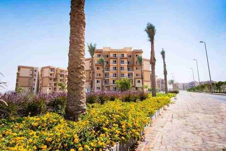 أشجار سيتي تتمتع بموقعها الاستراتيجي خلف مدينة الانتاج الاعلامى
بالقرب من جميع المحاور الرئيسية بالمدينة وكافة المناطق الخدمية
والمناطق المحورية كجامعة زويل ومول مصر
كمبوند أشجار سيتي كمبوند متكامل ال...