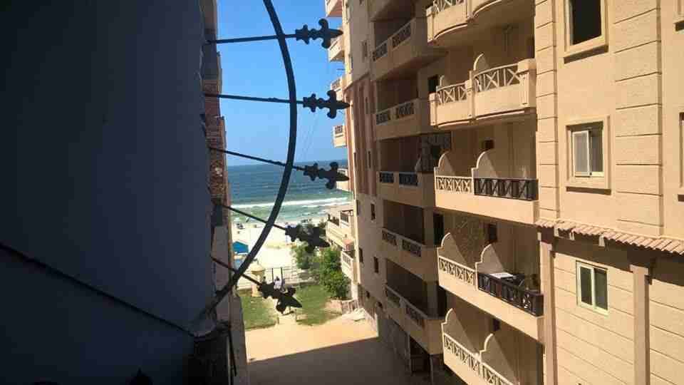 لاصحاب الذوق العالي شقق مصيفه سحر
للإيجار اول وتاني وتالت نمره من البحر
خطوات معدودة من البحر وترى البحر بوضوح جداً
تشطيب سوبر لوكس
يوجد أسانسير
ابتداءً من 350 ج لليوم
يلا ألحق احجز معانا مصيفك...