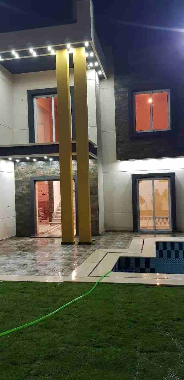 للبيع في الاسكندرية على بحيرة مريوط في كينج مريوط فيلاء للسكن الراقي في تقسيم معتمد مع وجود كل الخدمات والامن