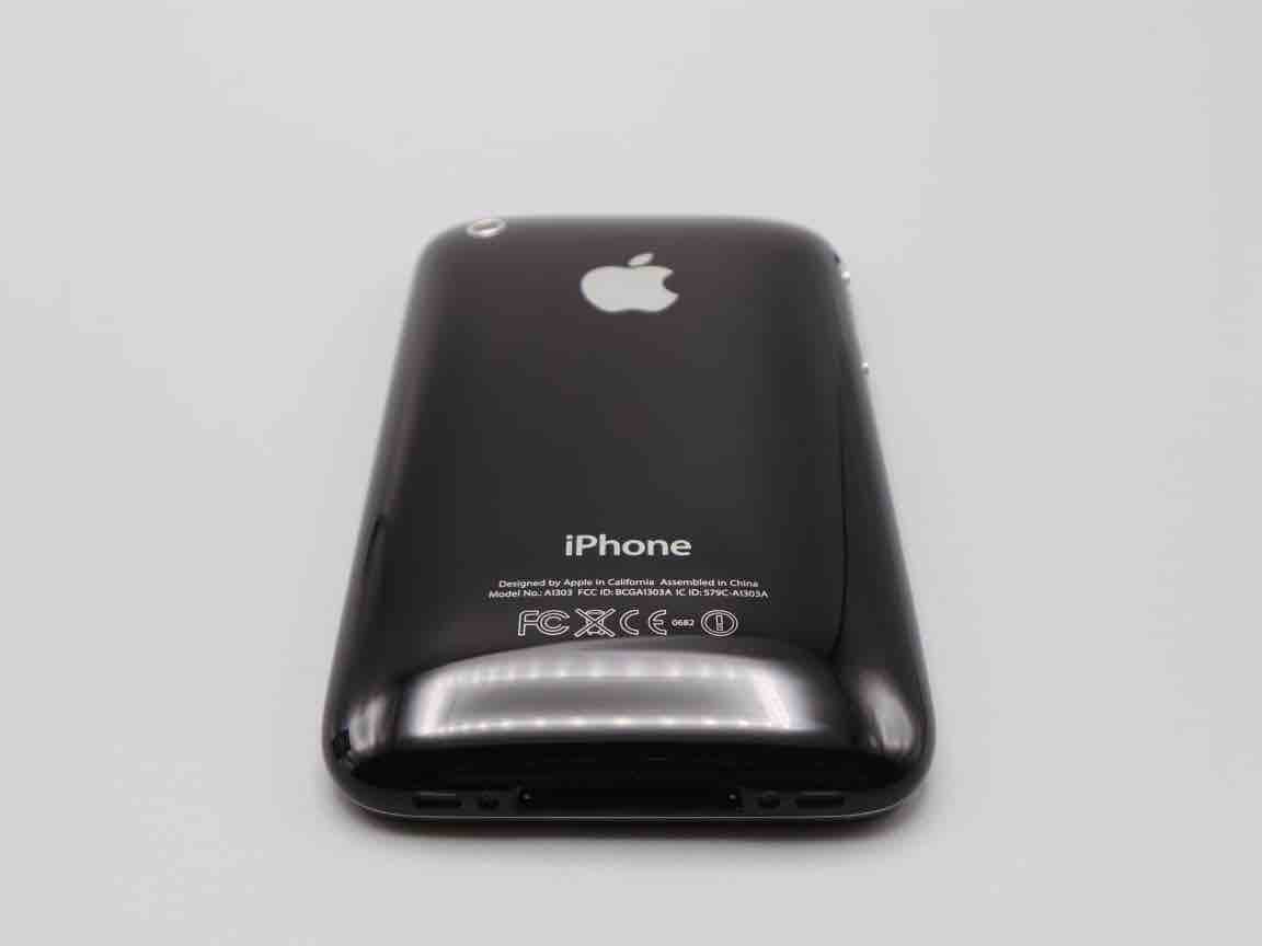 brand new
iPhone 3GS
8GB
black never activate
orange only
لهواه التحف واجهزه الزمن الجميل موديل ٢٠٠٩
شغال اورنچ فقط
في اي فرع اورنچ بيتفك الشفرة لجميع الخطوط ب ٢٥٠ جنيه ٤ أيام عمل
iPhone 3G...