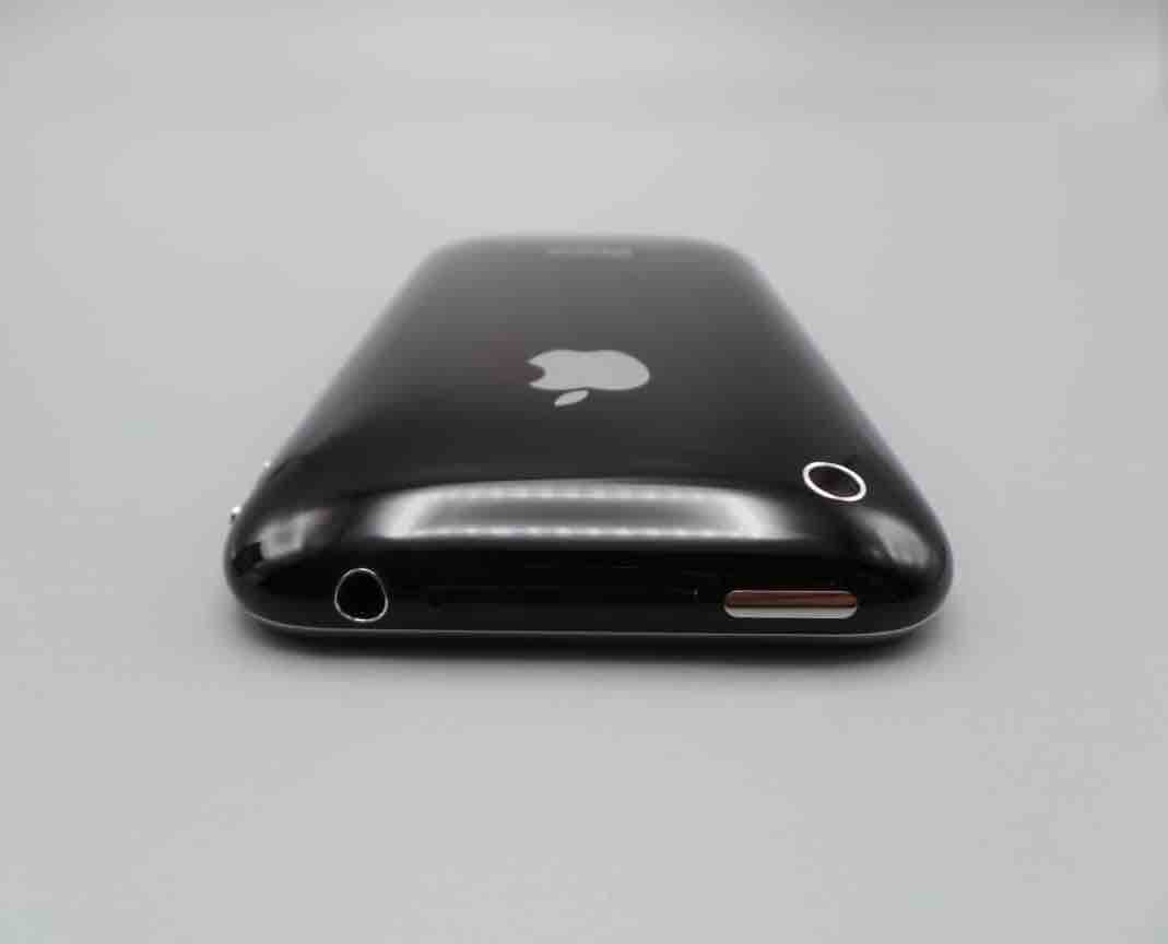 brand new
iPhone 3GS
8GB
black never activate
orange only
لهواه التحف واجهزه الزمن الجميل موديل ٢٠٠٩
شغال اورنچ فقط
في اي فرع اورنچ بيتفك الشفرة لجميع الخطوط ب ٢٥٠ جنيه ٤ أيام عمل
iPhone 3G...