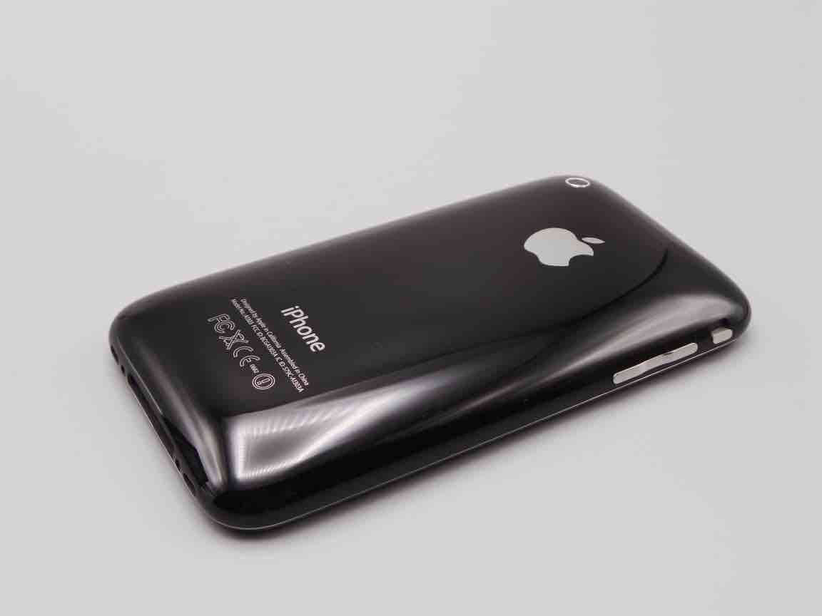 brand new
iPhone 3GS
8GB
black never activate
orange only
لهواه التحف واجهزه الزمن الجميل موديل ٢٠٠٩
شغال اورنچ فقط
في اي فرع اورنچ بيتفك الشفرة لجميع الخطوط ب ٢٥٠ جنيه ٤ أيام عمل
iPhone 3G...
