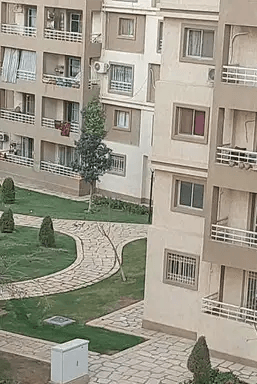 شقه بحري بڤيو مميز للايجار في مدينتي
بالمجموعه بي٦ بموقع مميز بالمجموعة ٦٩ شقه فيو الفيلات والشارع الشقه طرفيه بحريه بواجهه مميزه غير مجروحه عباره عن رسيبشن كبير و ٢ نوم و ٢ حمام ومطبخ كبير و ٢ تراس ا...