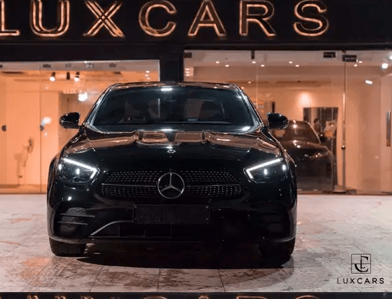 Mercedes E 200 AMG 2021