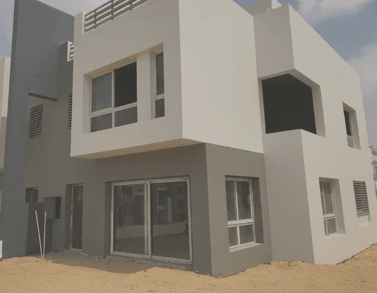 Amazing Modern Twin House 280 m at Hyde Park with installments
Amazing Modern Twin House at Hyde Park
Land :- 360 m2
Bua :- 280 m2
Ground + First + Roof
Bedrooms :- 4 + Living Room
Bathrooms :- 5...