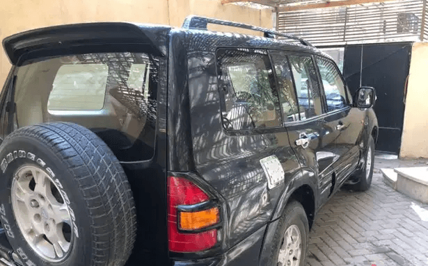 Pajero باجيرو
پاچيرو موديل ٢٠٠٢،
سوداء فرش جلد جملي جديد. ١٥٣٠٠٠ كم. عربية بيتي،
كاسيت تاتش،
مرايات طي كهربا،
فتحة سقف،
فوانيس زنون،
عفشة جديدة و كاوتش جديد، لا تحتاج لاي مصاريف.
رخصة حتى نوفمبر ٢٠٢٢...