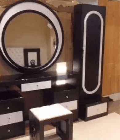 غرفة نوم كاملة استخدام ٦ شهور فقط