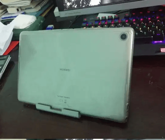 Huawei madiapad 5 lite تابلت هواوي عشره بوصه مع قلم
