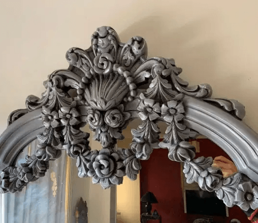 كونسول ستييل خشب French style console 2 pieces with mirror
French Style handmade console, 100% crafted wood.
Console has 2 pieces ( base with marble + mirror piece)
dimensions: 135 width * 45 length...