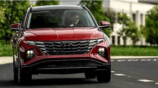 الجيل الرابع من هيونداي توسان الفئة الثالثة Modern NX4e ألحق عرض الكاش
مواصفات هيونداي توسان الشكل الجديد 2021 في مصر
تتوفر السيارة حاليًا بـ5 فئات وبخيار واحد فقط من المواتير وهو الخيار الأقوى حيث تم...