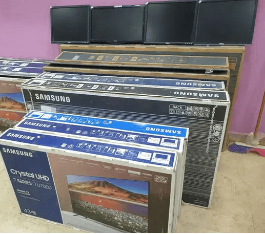 شاشات سامسونج و LG أصلى برسيفر داخلى جديد بالضمان
أشترى شاشات سامسونج الأصلى برسيفر داخلى بخصم يصل الى ٢٥% جديدة بالضمان
شاشة ٣٢ عادى ٢٥٠٠
شاشة ٣٢ سمارت ٣١٠٠
شاشة ٤٣ سمارت ٤٩٠٠
شاشة ٤٣ سمارت ٤ كى ٥٨٠٠...