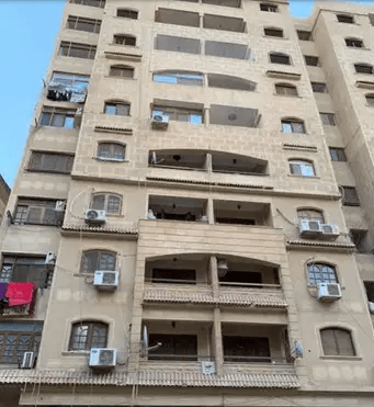 بالمقطم شقه لقطه ١٠٠ م سوبر لوكس من المالك مباشره