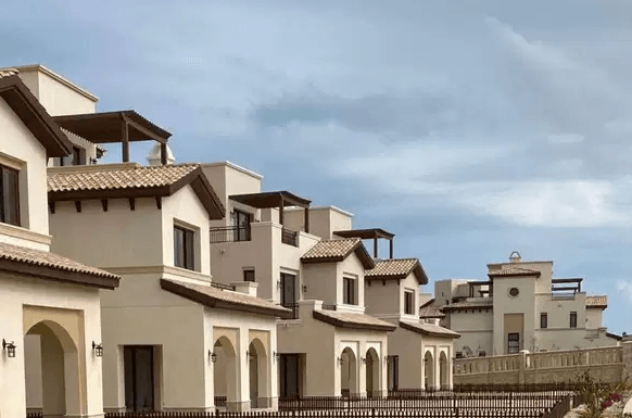 Under Market price villa in marassi 1st row lake
