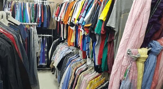 ملابس باله أوروبية صيفي للبيع جمله تنقيه
عايز تبدأ مشروع ملابس باقل تكلفه يبقي الإعلان ده مخصوص ليك. عندنا ملابس بالة أوروبية ماركات اصليه صيفي للبيع بالكيلو تنقيه جمله مش شغل مقفول يعني حتنقي بالقطعه...