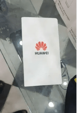 Mate 10 Pro (64/6)
حاله كسر زيرو بدون خربوش واحد الجهاز جايبه من بره و شيلت السيريال من عالكرتونه علشان الجمارك الجهاز معاه حاجته كلها الاصليه سماعه و شاحن مساحه 64 رام 6 معاه جراب للبيع فقط