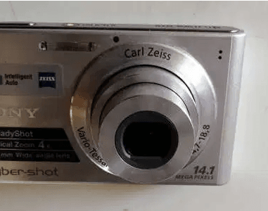 Video Cyper Shot SONY Camera
حالة فوق الممتازة
بدون خدوش او اصلاح نهائيا
تم شراؤها من مطار سنغافورة
بدون علبة
شاملة الشاحن و البطارية الاصلية ( ممتازة )