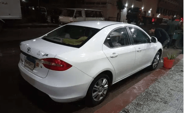 جاك b15
كامله مانيوال رشه حزام نظافه فقط كبوت وسقف وشنطه فبريكه ودواخل فبريكه بالكامل اربع فرد كوتش بيرجستون جداد وبطاريه العربيه في حاله الزيرو