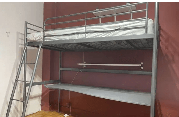 سرير ايكيا + رف مكتب للبيع
بحالة ممتازة استخدام بسيط...
سرير ايكيا علوى Svarta loft bed frame سعر الشراء ٦٠٠٠
+ رف مكتب ايكيا Svarta desk top سعر الشراء ٣٠٠٠
مطلوب ٤٥٠٠ للسرير + الرف معا
مرتبة ايكيا H...