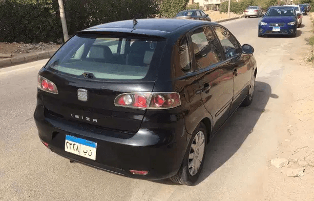 سيات إبيزا بأسمي من الزيرو رخصة سنتين
سيات إبيزا كاملة مانيول زجاج ومريات كهربا سنتر لوك ماتور وفتيس وعفشة تمام تكيف تلاجة بأسمي من الزيرو استخدام راقي مركونة اغلبية الوقت رخصة سنتين فبريكا دواخل بالك...