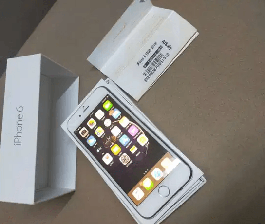 IPhone 6
مساحه 16 جيجا
بطاريه اداء عالي عشان الاصيله بتاعتو
بصمه طلقه بدون اي مشاكل
بالعلبه +الشاحن الأصلي +الكتالوج +الضمان
الجهاز مش مغير حاجه شاشه وبطارية أصليه
متركب ليه سكنا حمايه لضهر الجهاز
مفه...