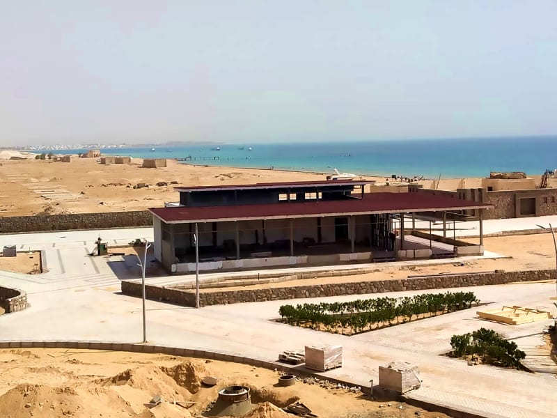 فرصة شالية بواجهتين ع بحر ومارينا للصيد بسعر لقطه بمطارما راس سدر