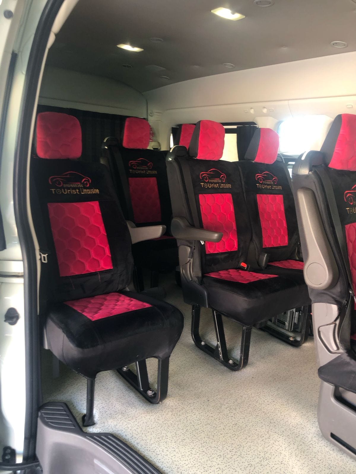 سافر "برستيج" مع تويوتا هاي اس 2026 🚐